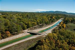 From ground to sky to detect water leaks